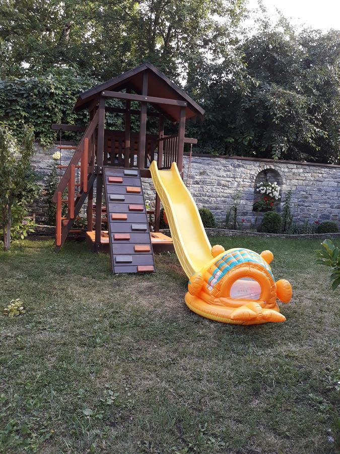 Villa Celebrity Kamjanez-Podilskyj Exterior foto